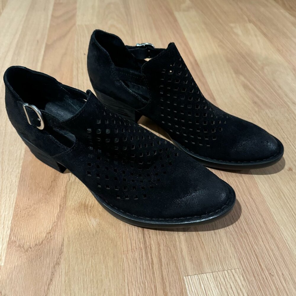BORN Black Suede Leather Laser Cut bootie Nanna SZ 9